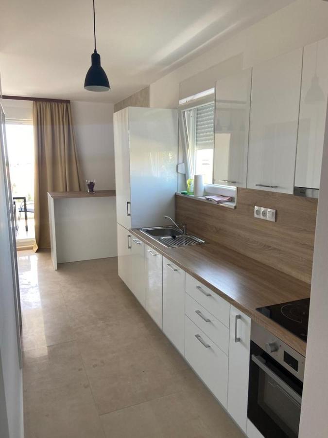 Sunset Apartments Новаля Екстериор снимка